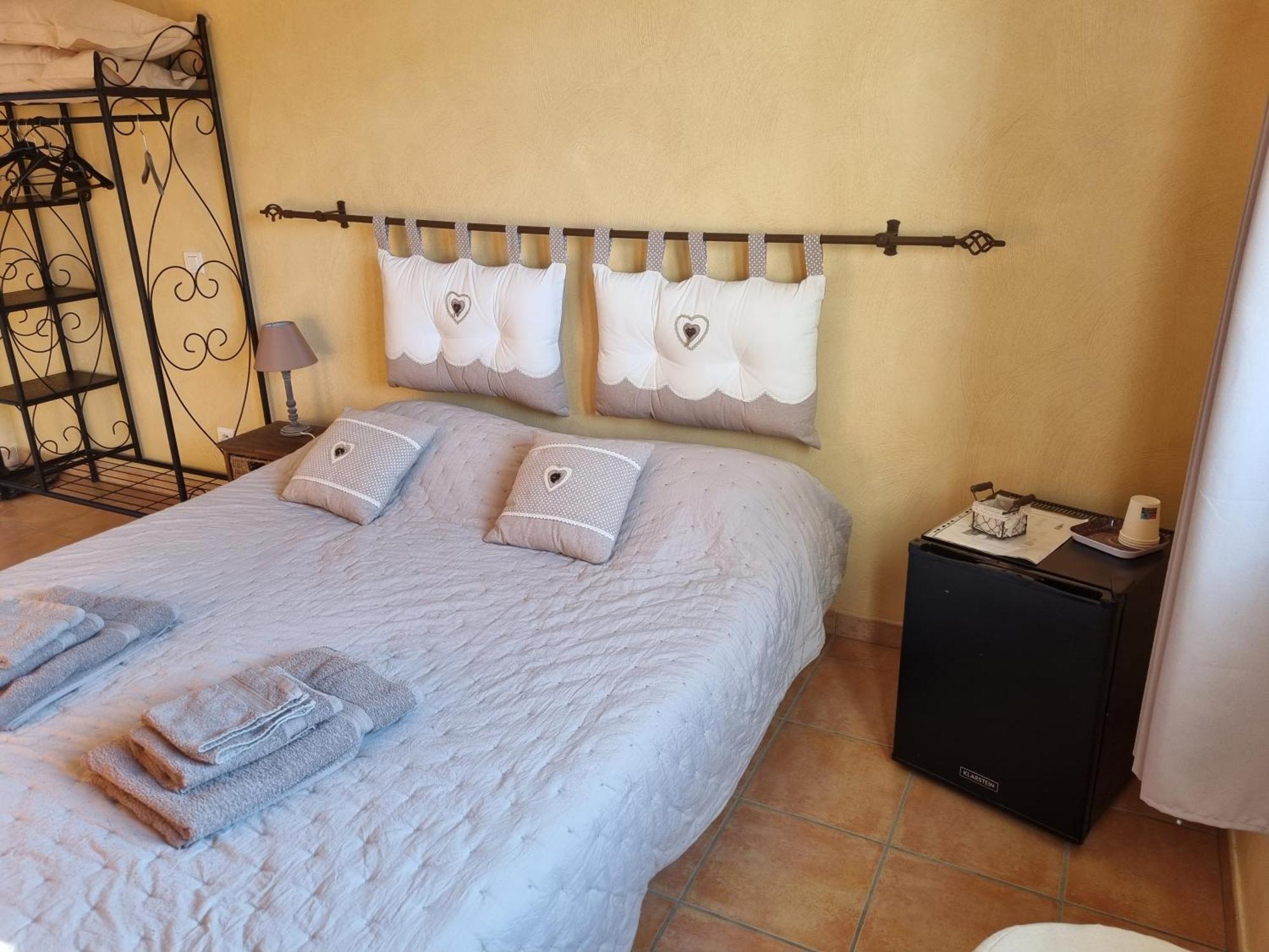 La Fanette Hotel Montbrison-sur-Lez Luaran gambar