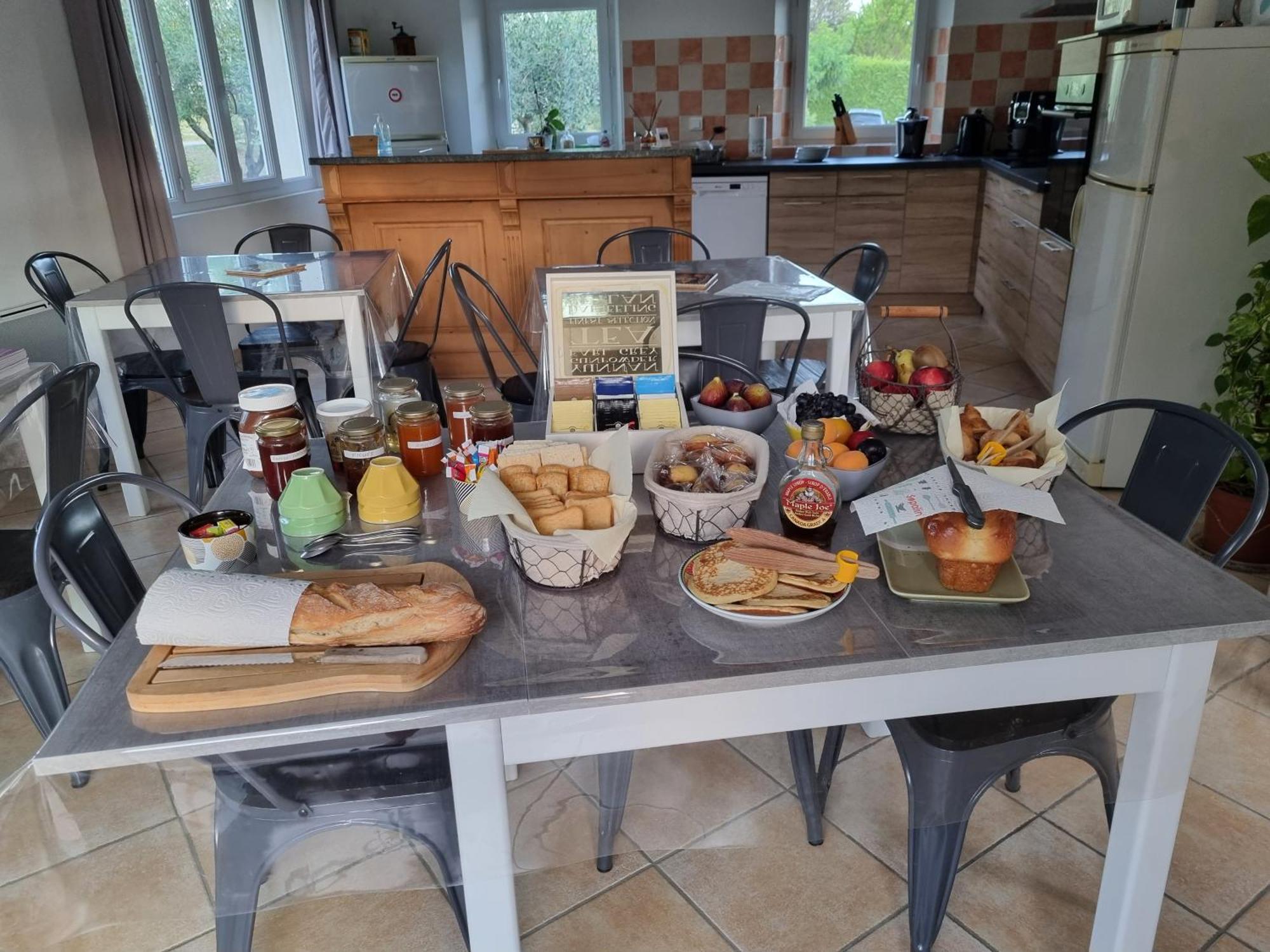La Fanette Hotel Montbrison-sur-Lez Luaran gambar