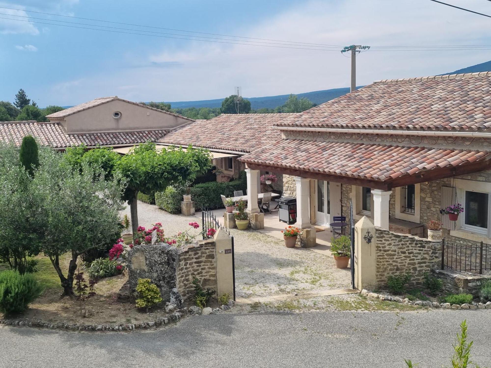 La Fanette Hotel Montbrison-sur-Lez Luaran gambar